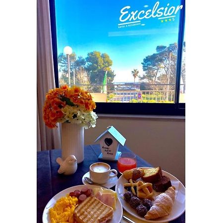 Montesilvano Marina Hotel Excelsior מראה חיצוני תמונה