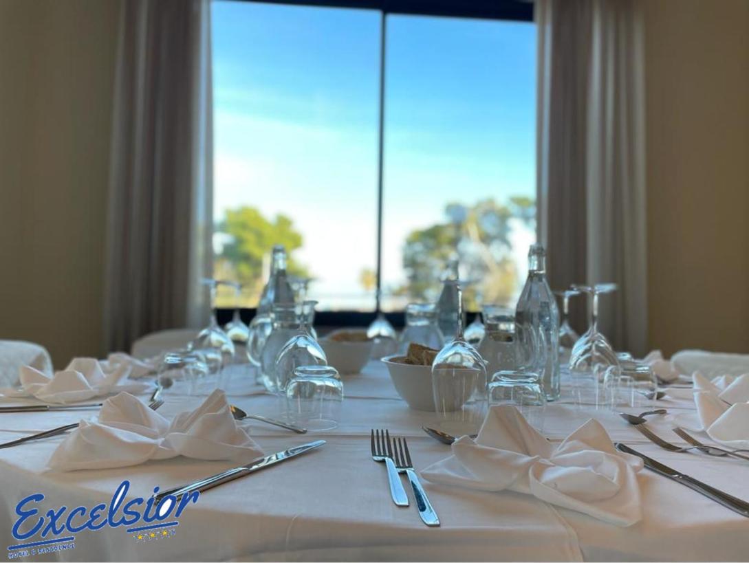 Montesilvano Marina Hotel Excelsior מראה חיצוני תמונה