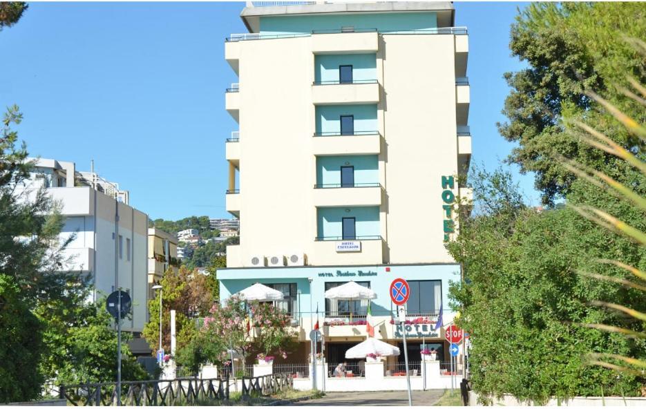 Montesilvano Marina Hotel Excelsior מראה חיצוני תמונה