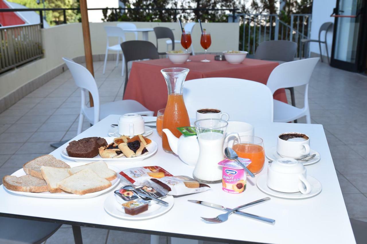 Montesilvano Marina Hotel Excelsior מראה חיצוני תמונה